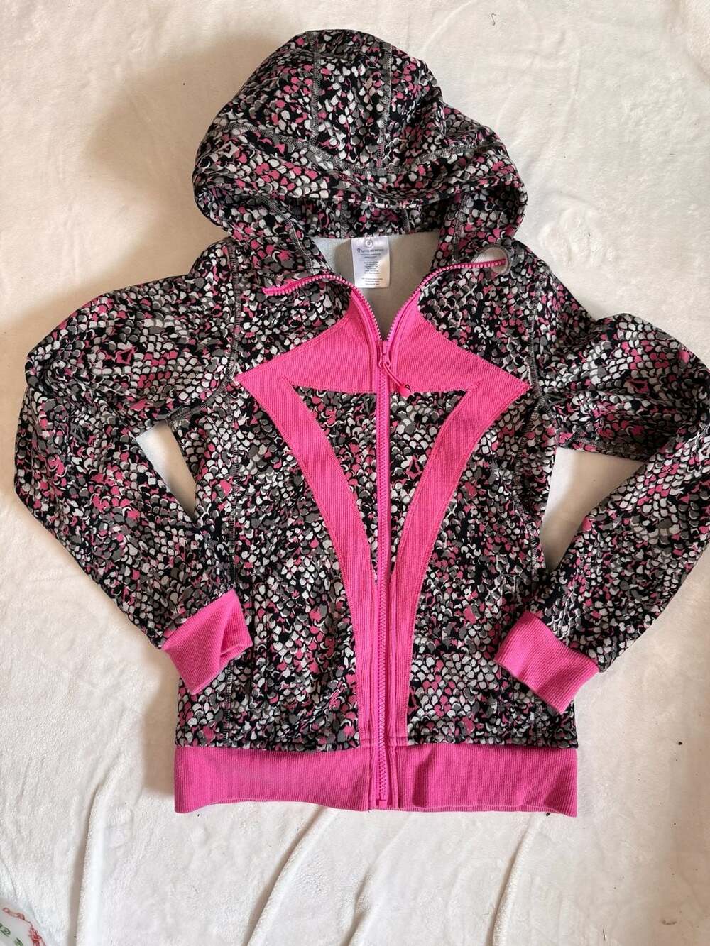 Ivivva athletica Girls Scuba Hoodie Full Zip Pink Gray Print Size 12